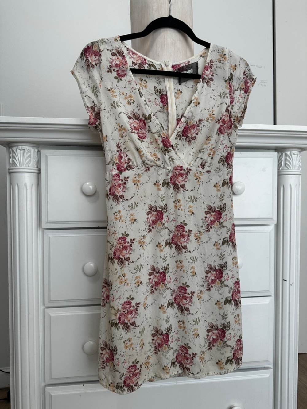 ORIGINAL REFORMATION FLORAL MINI DRESS 🌸 — SIZE 6